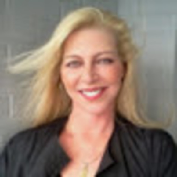 Meet your Posher, Paula - Picture 1 of 1